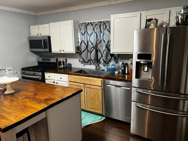 888 Farm Road 900 N