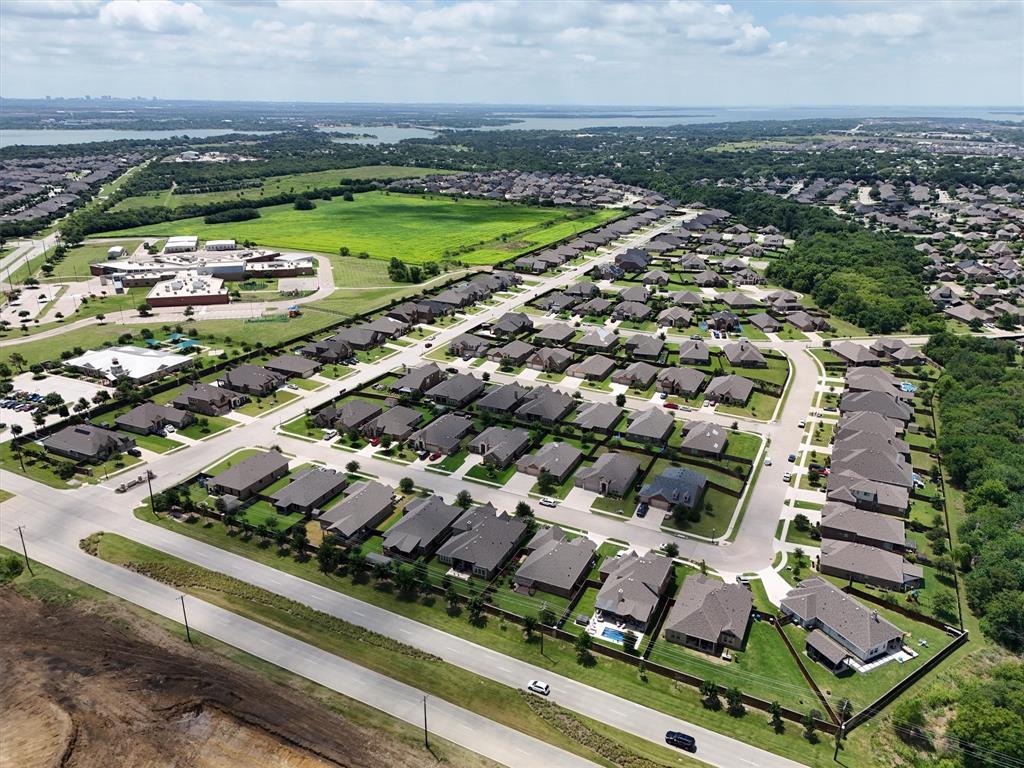 Woodridge Estates Ph - Residential