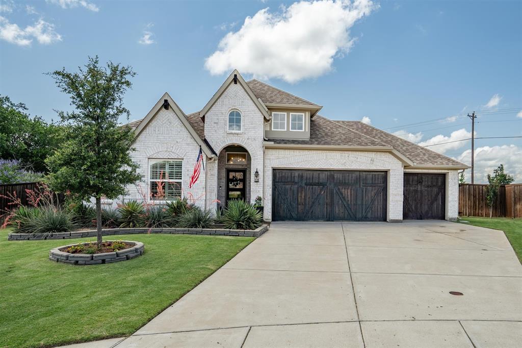 520 Royal Oaks Lane