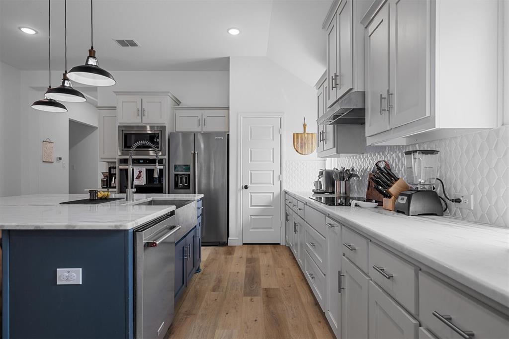 Woodridge Estates Ph - Residential