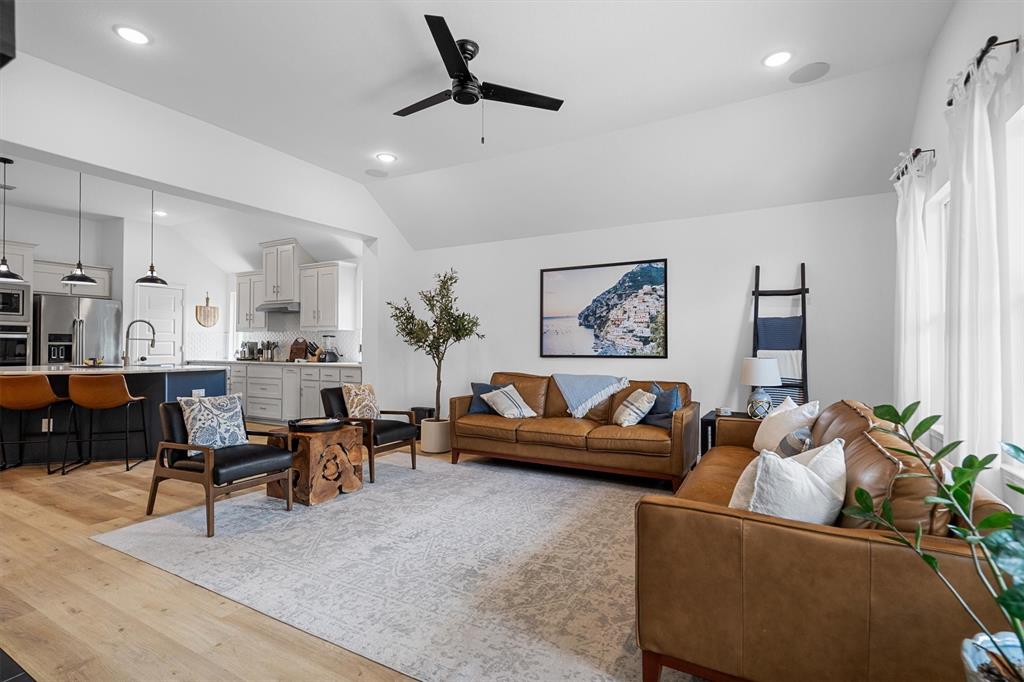 Woodridge Estates Ph - Residential