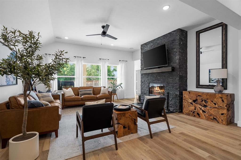 Woodridge Estates Ph - Residential