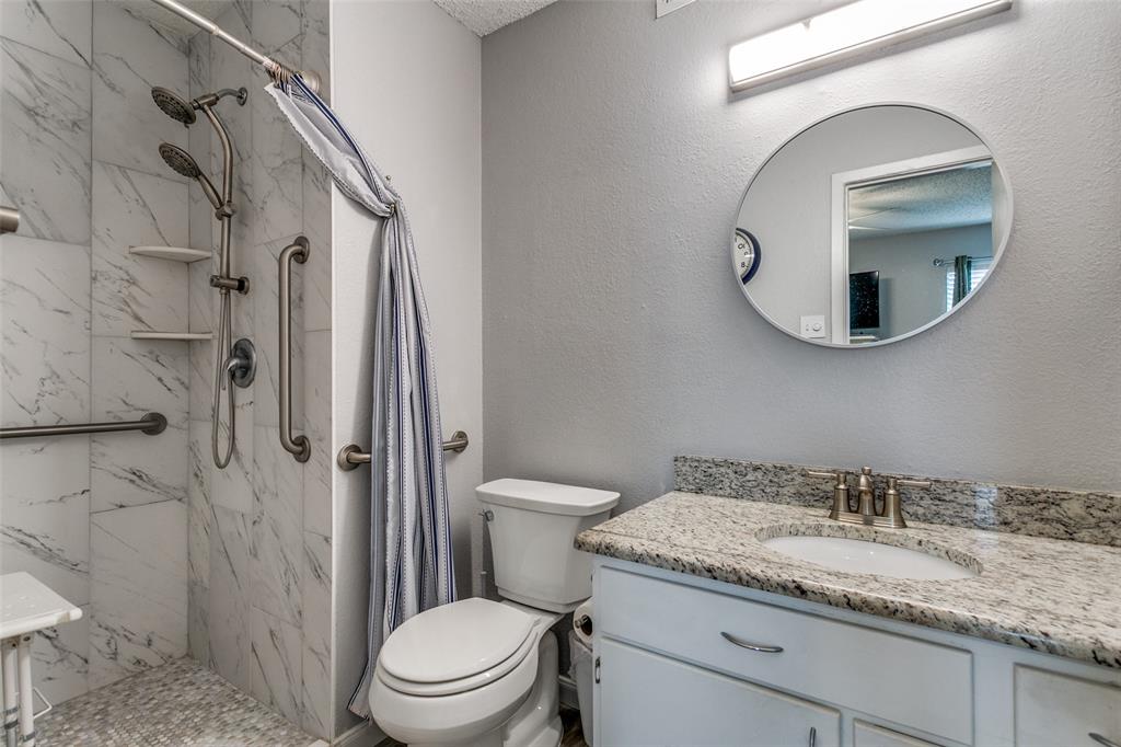 Cedar Ridge At Hurst Twnhms - Residential