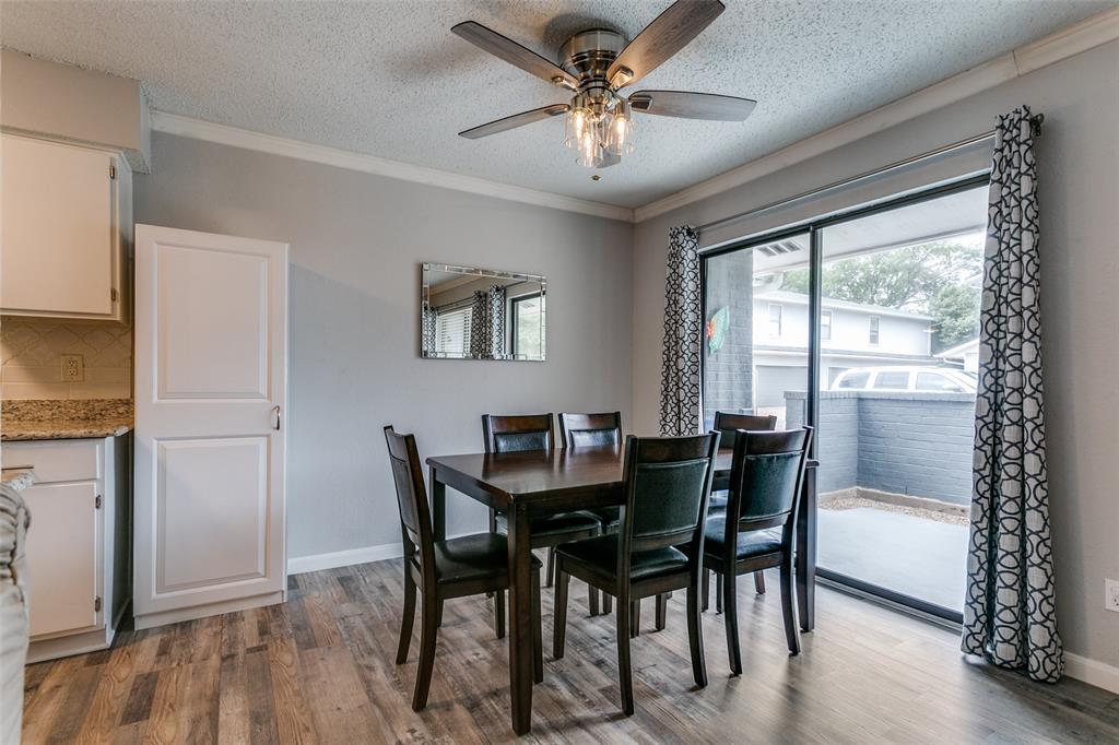 Cedar Ridge At Hurst Twnhms - Residential