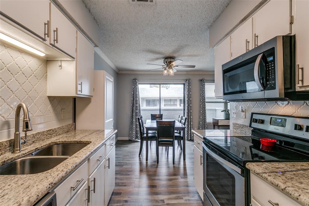 Cedar Ridge At Hurst Twnhms - Residential