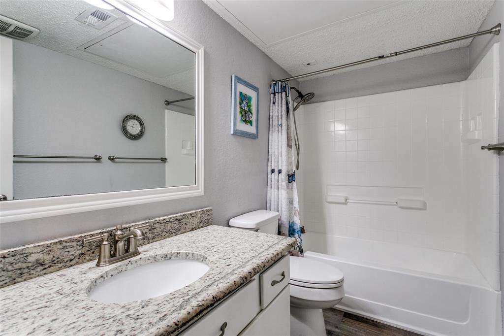 Cedar Ridge At Hurst Twnhms - Residential