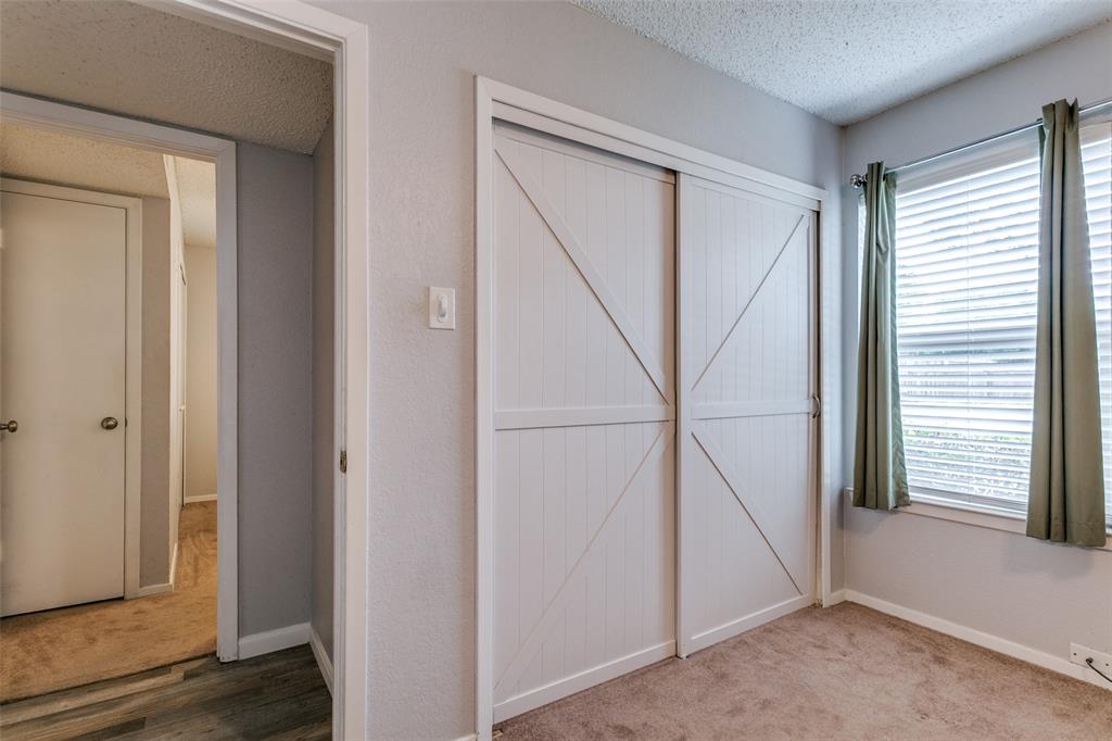 Cedar Ridge At Hurst Twnhms - Residential