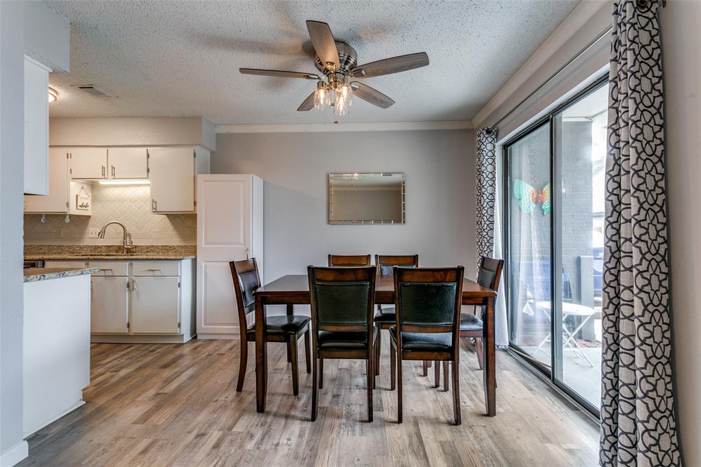 Cedar Ridge At Hurst Twnhms - Residential