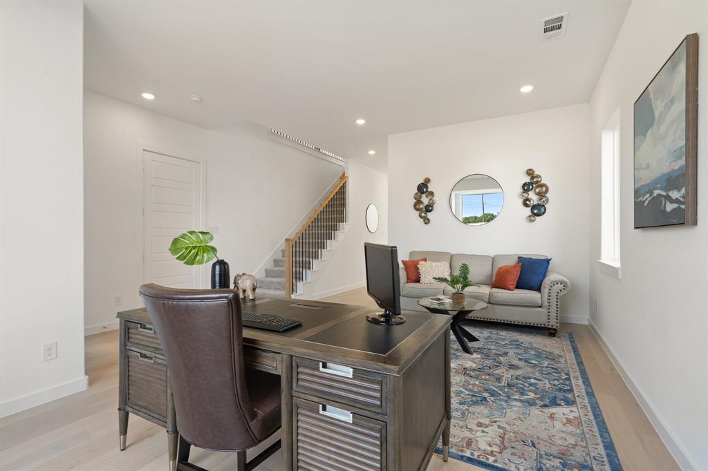 2105 Oak Haven Court