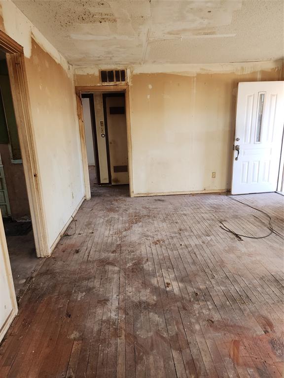 Raymond Thomason Of Hale - Residential