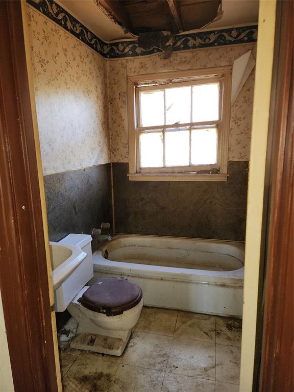 Raymond Thomason Of Hale - Residential