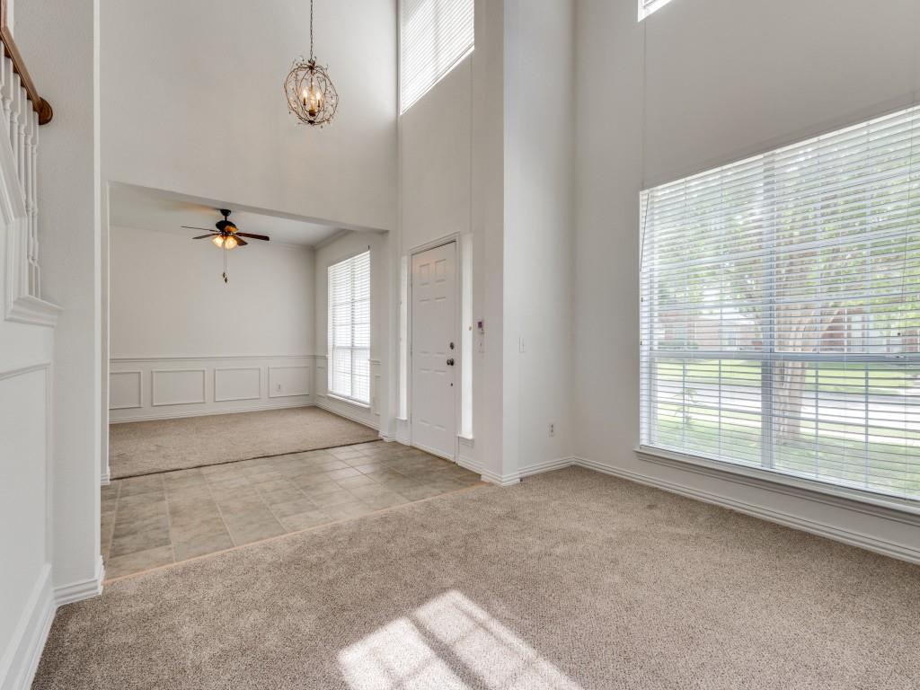 2825 Bluffview Drive