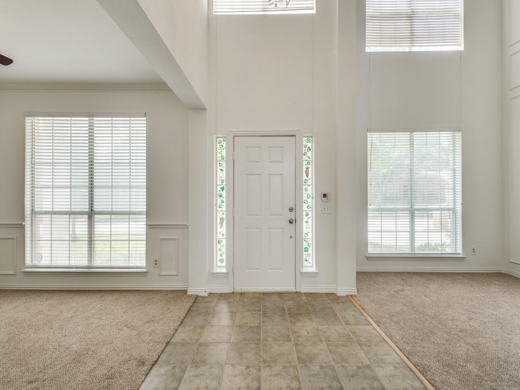 2825 Bluffview Drive