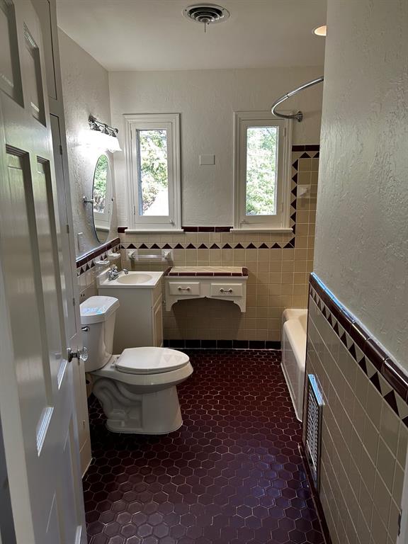 North Stonewall Terrace - Residential Lease