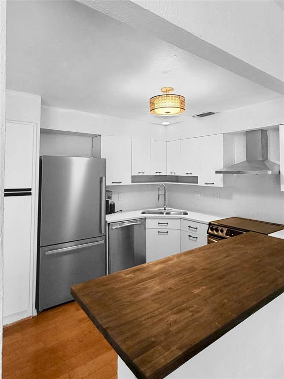 Big Thicket Twnhms - Residential