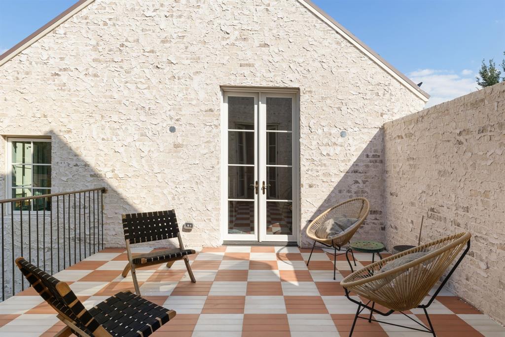 Lovers Lane Heights - Residential