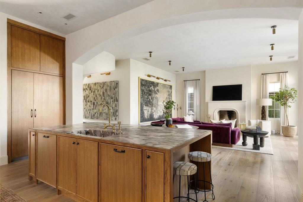 Lovers Lane Heights - Residential