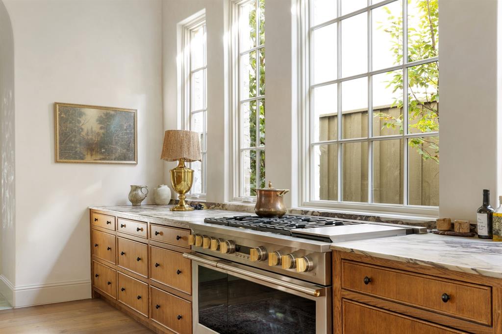 Lovers Lane Heights - Residential