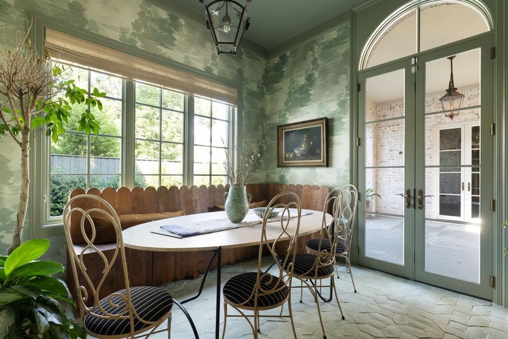 Lovers Lane Heights - Residential