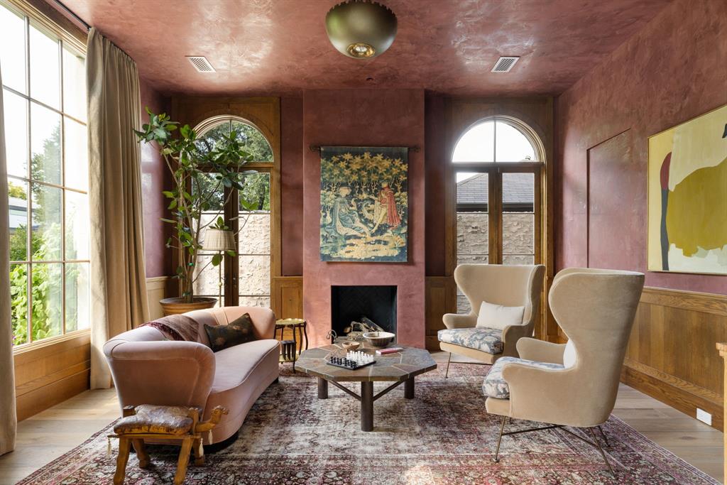 Lovers Lane Heights - Residential