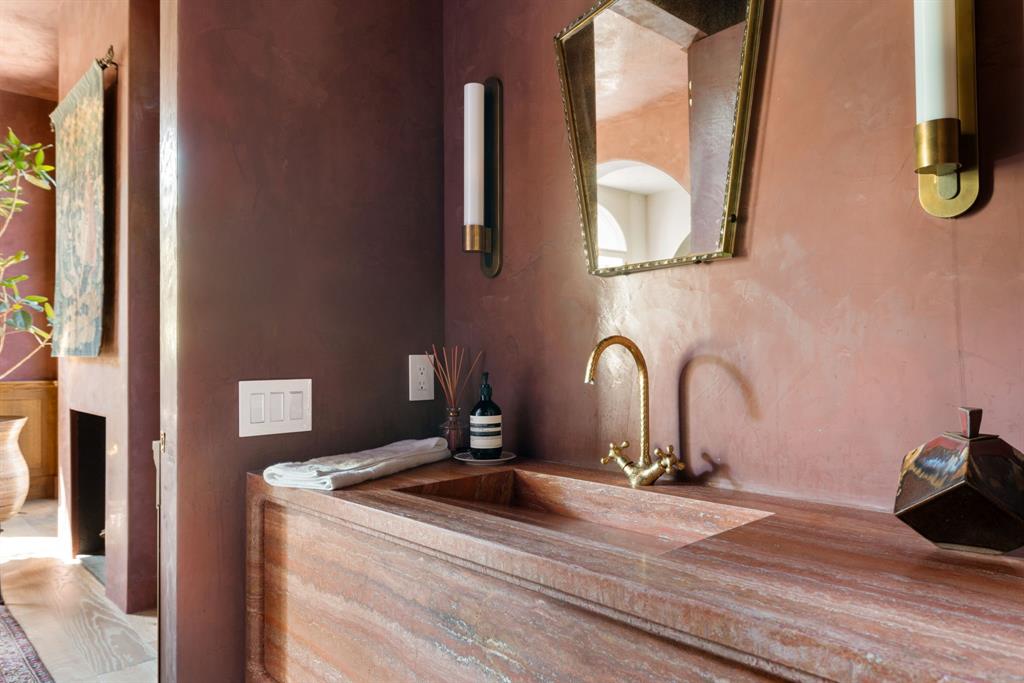 Lovers Lane Heights - Residential