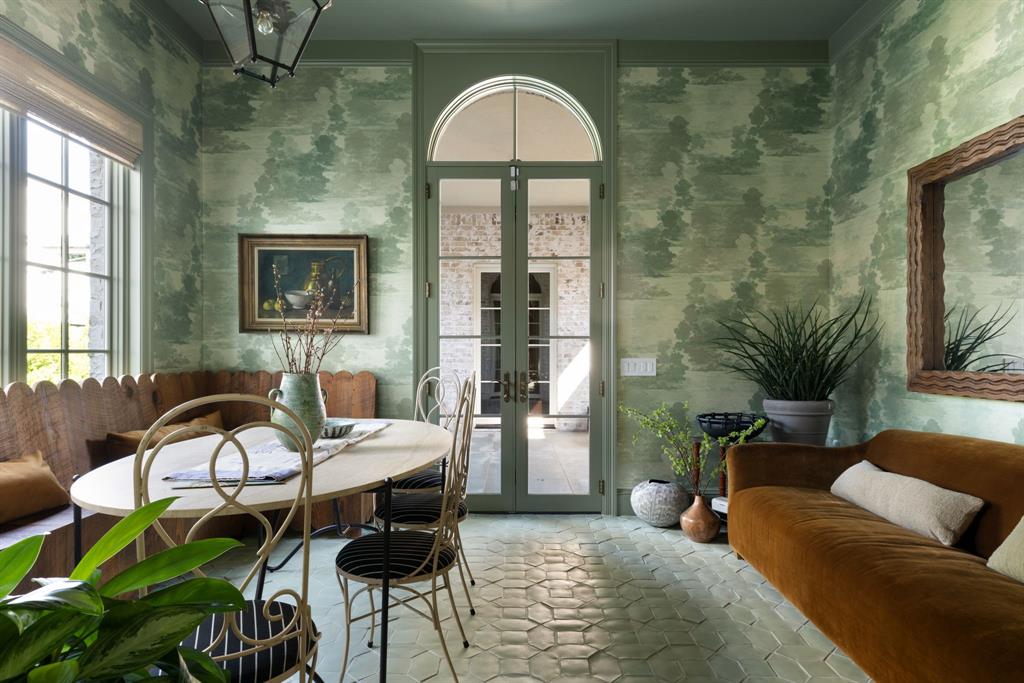 Lovers Lane Heights - Residential