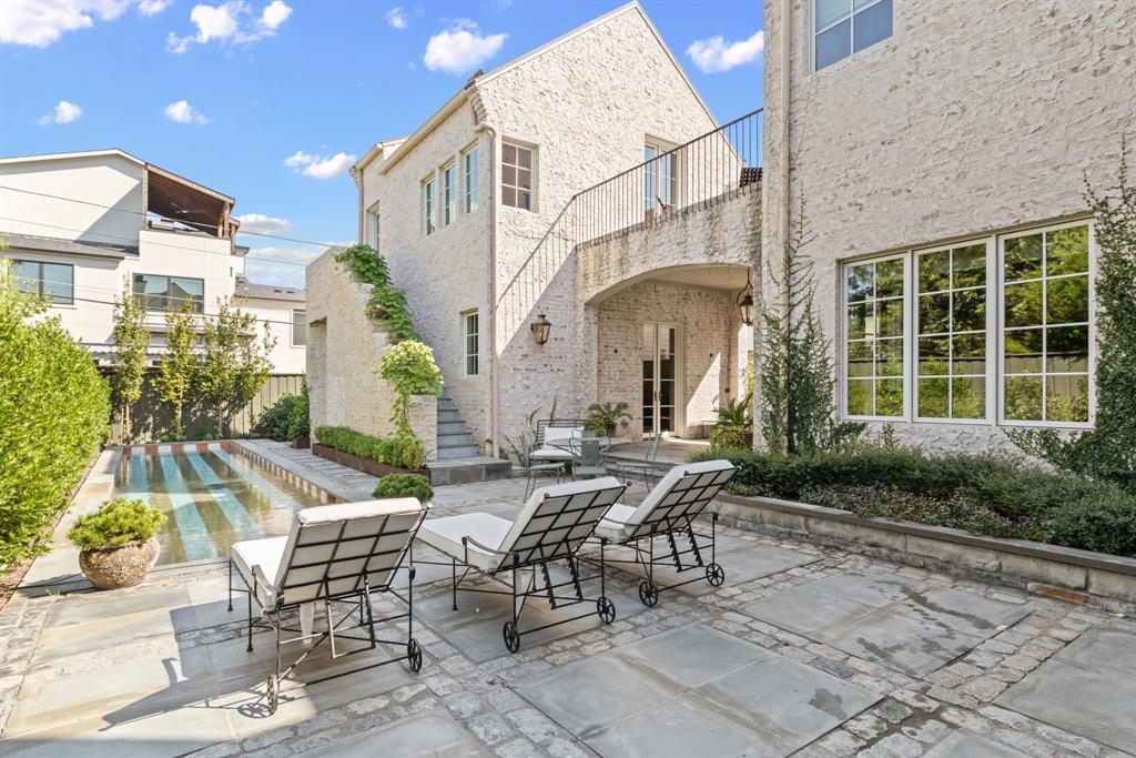 Lovers Lane Heights - Residential