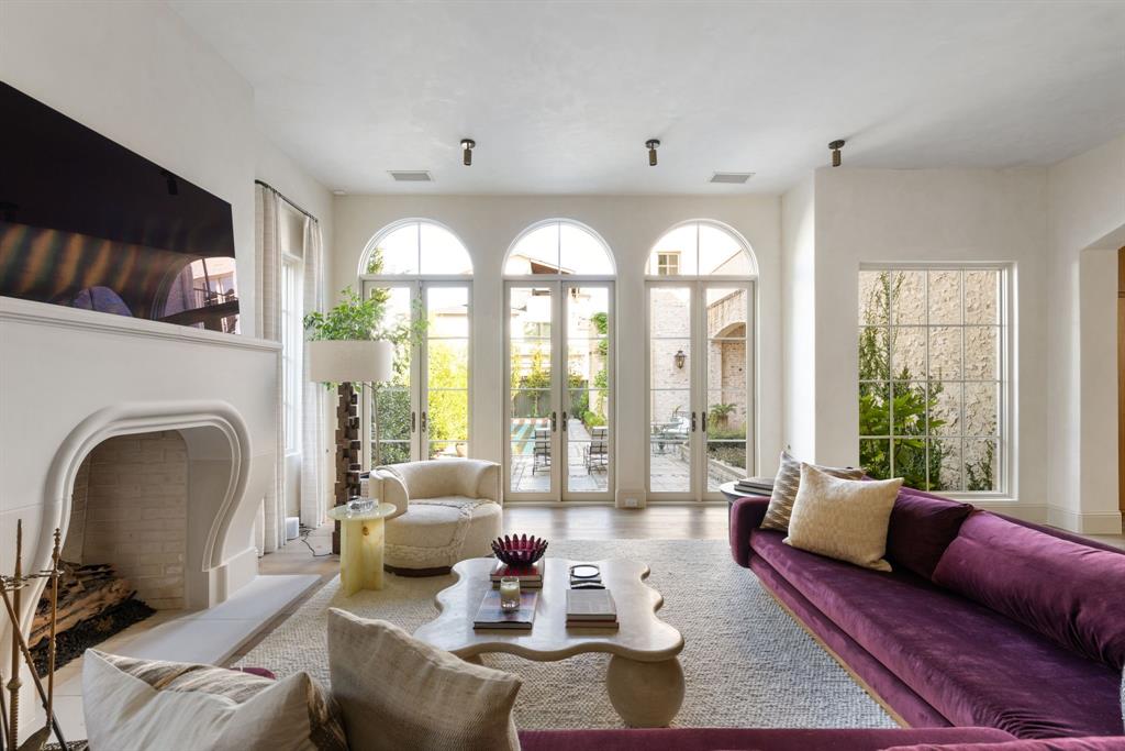 Lovers Lane Heights - Residential