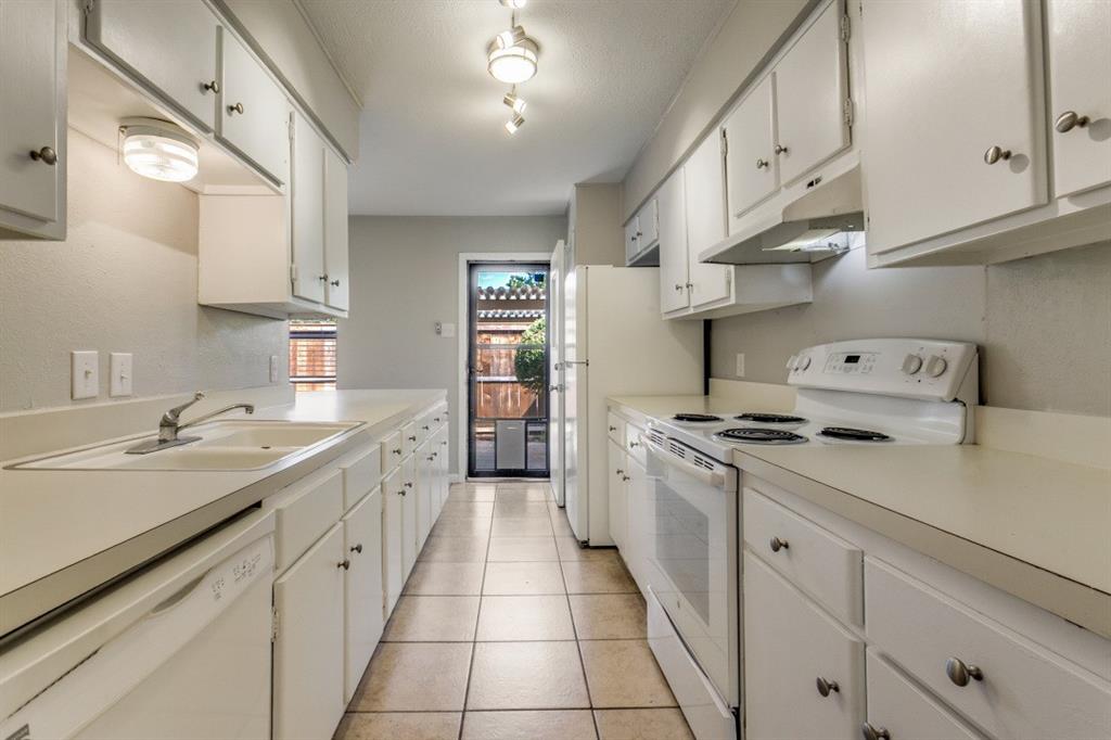 Brookgreen Twnhs 02 - Residential