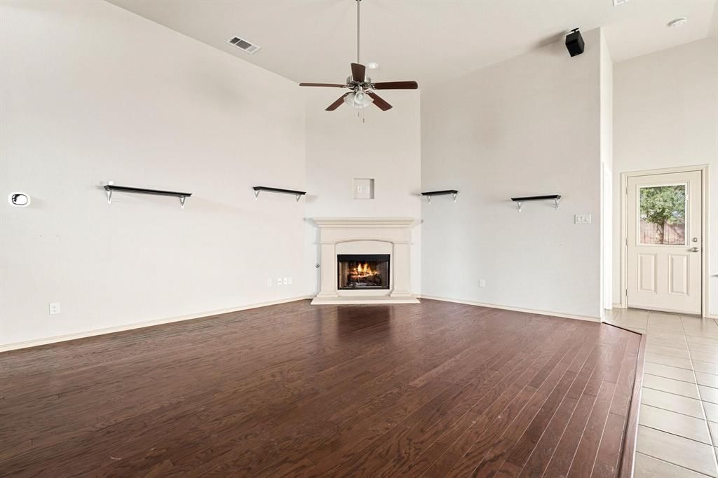 Photo of 6669 Friendsway Drive, Fort Worth, TX 76137 (MLS # 21215219)