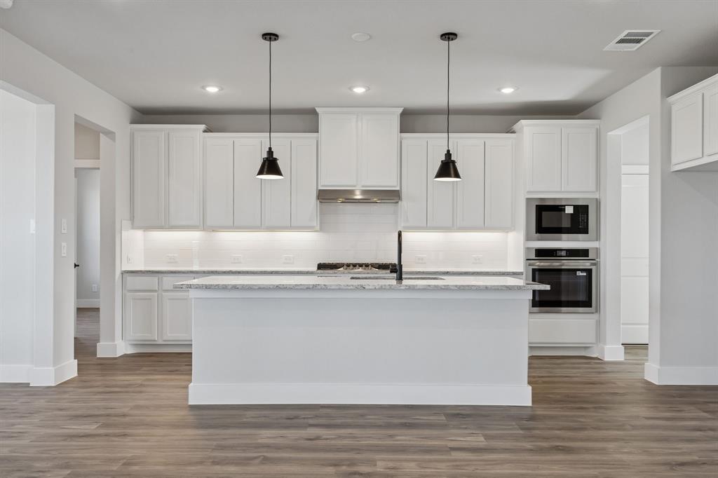 Ellis Ranch Estates - Residential