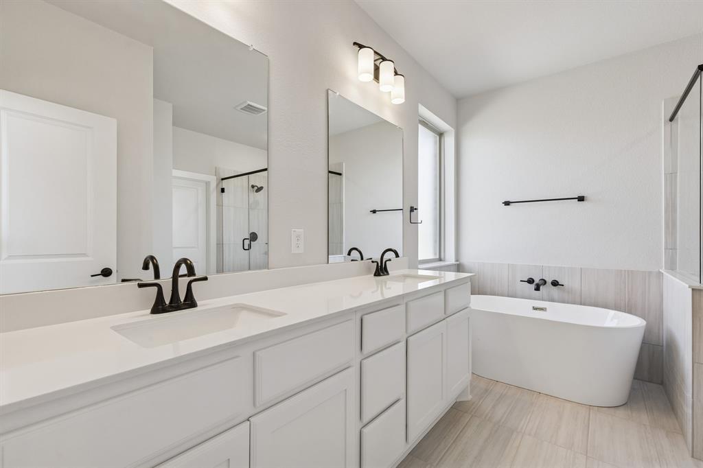 Ellis Ranch Estates - Residential