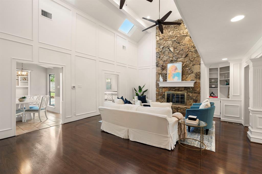 9215 Club Glen Drive