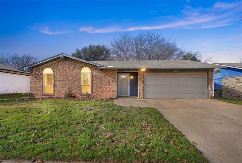 A home in Lake Dallas