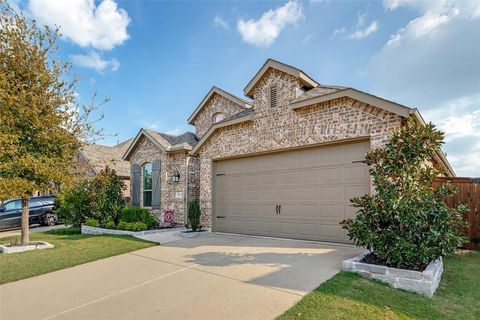 Photo of 1512 Gelding Drive, Aubrey, TX 76227 (MLS # 21142452)
