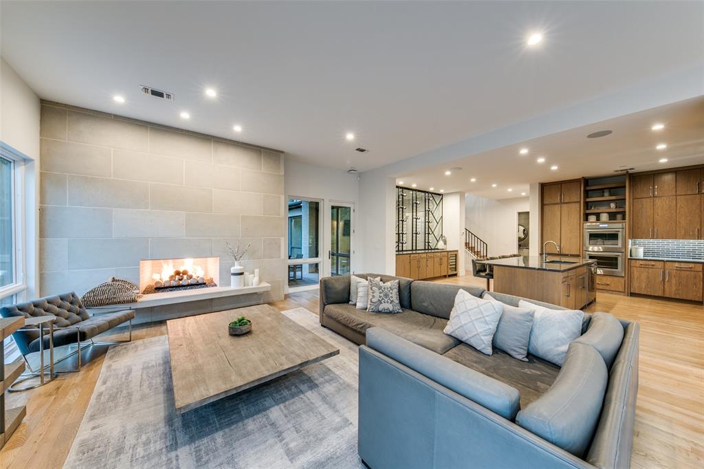 Lakeway Rev - Residential