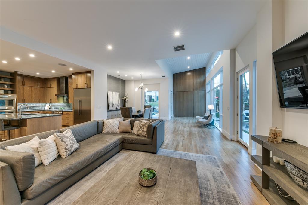 Lakeway Rev - Residential