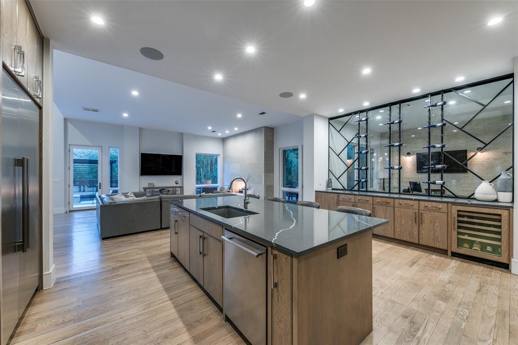 Lakeway Rev - Residential