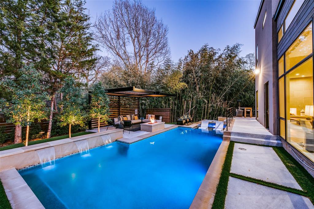 Lakeway Rev - Residential