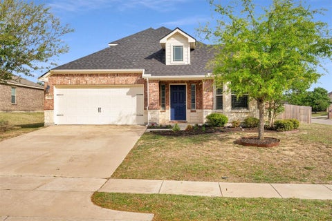 Photo of 221 Bear Trail, Waxahachie, TX 75167 (MLS # 21372812)