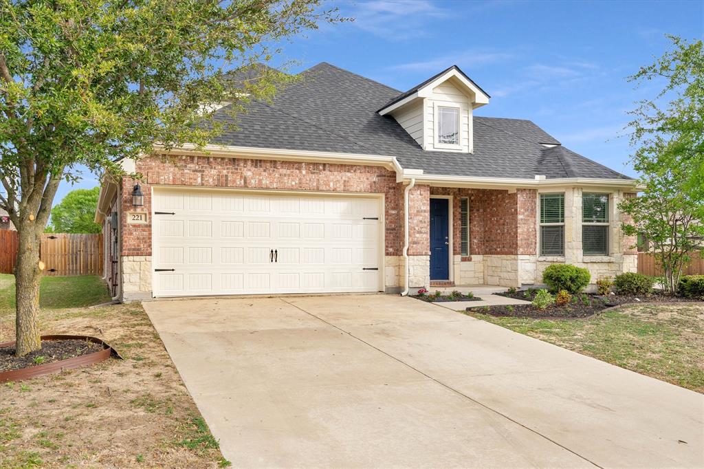 221 Bear Trail