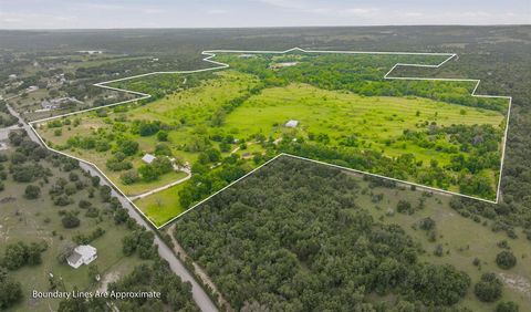 Photo of 4823 Airport Road, Aledo, TX 76008 (MLS # 21244767)