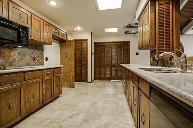 Hollow Creek Estates - Residential Lease