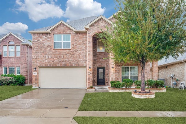 10020 LONG BRANCH DR, MCKINNEY, TX 75071 - Image 9fd69a4c8b7cca74fcd231532093f7be/4056262097