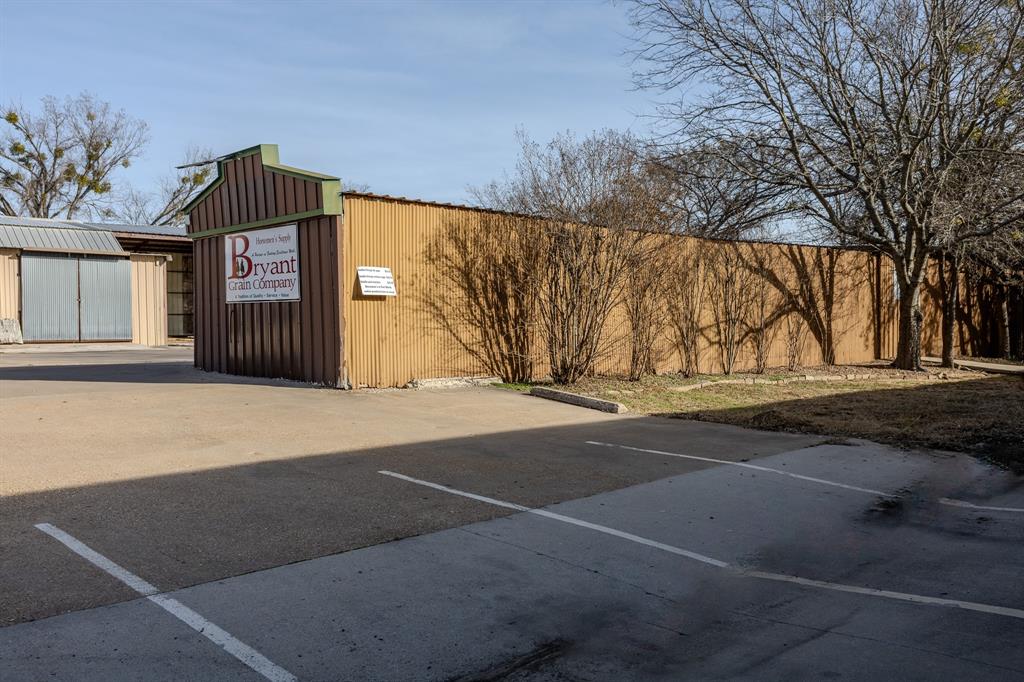 none - Commercial Sale