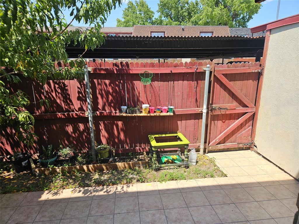 Coventry Village Condo - Residential