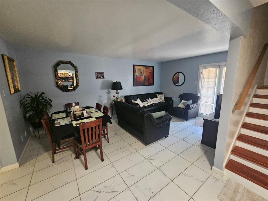 Coventry Village Condo - Residential