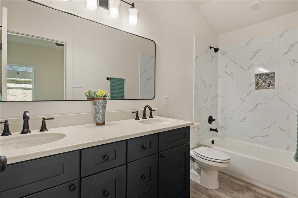 Orig Town Of Lone Oak - Residential