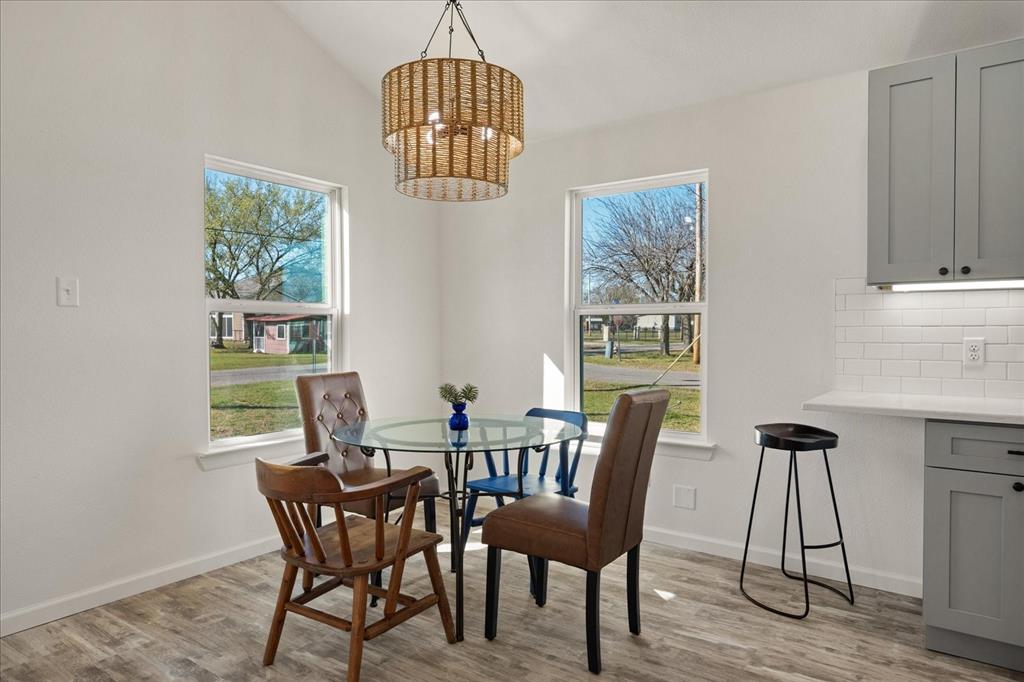 Orig Town Of Lone Oak - Residential