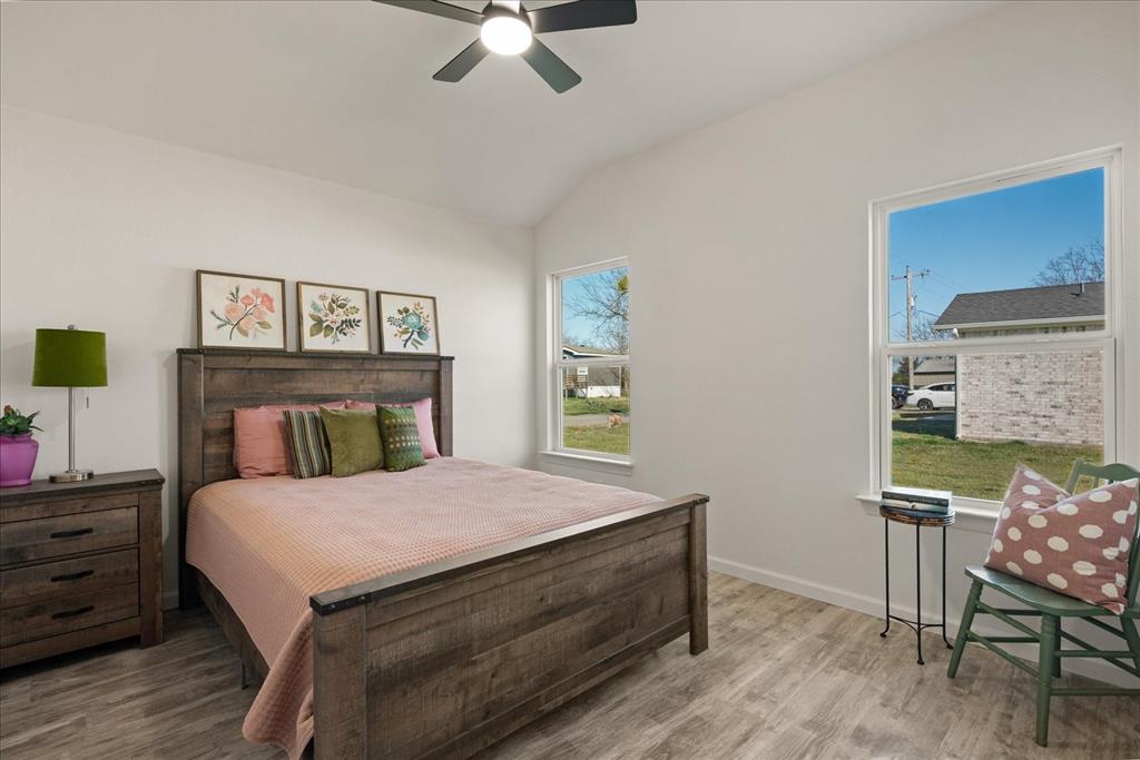 Orig Town Of Lone Oak - Residential